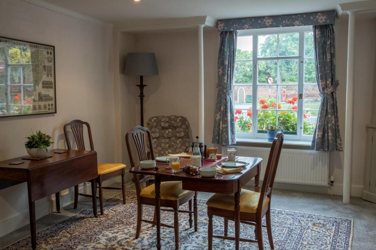 St Mary'S Bed & Breakfast Bury St. Edmunds 外观 照片